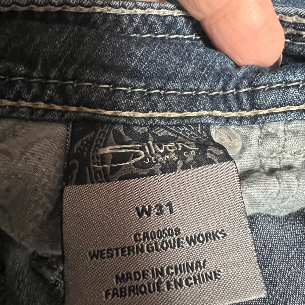 Silver capri size 31 had a baby and don’t fit anymore!